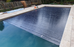 Outdoor Pool Automatic Floating Cover